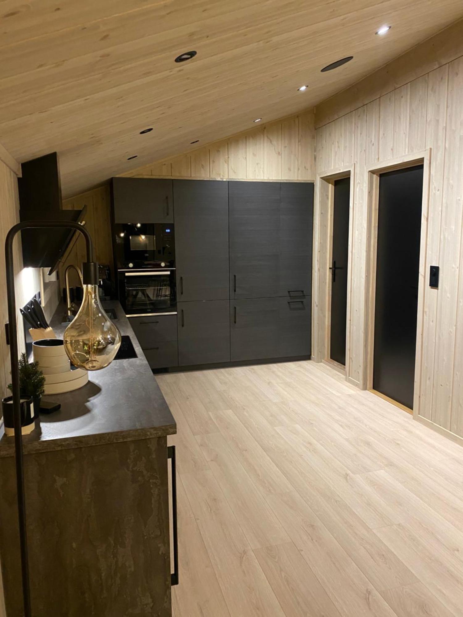 High Standard Cabin Close To The Fla City Center Buitenkant foto